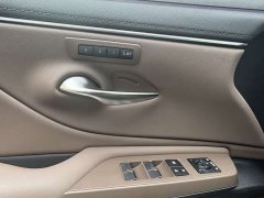 Lexus ES 200 Premium Edition - фото 17