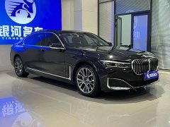 BMW 7 Series 730Li Luxury Package - фото 3