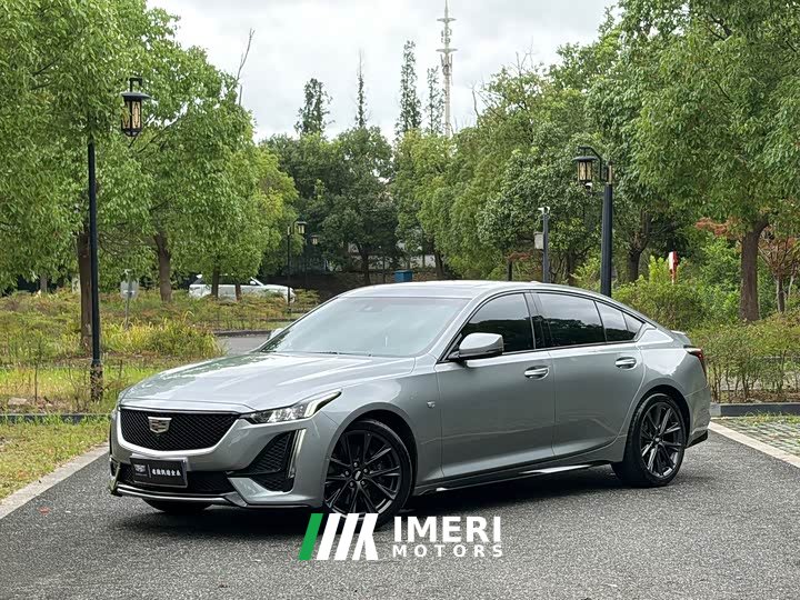 Cadillac CT5 28T Platinum Type - автомобиль из Китая