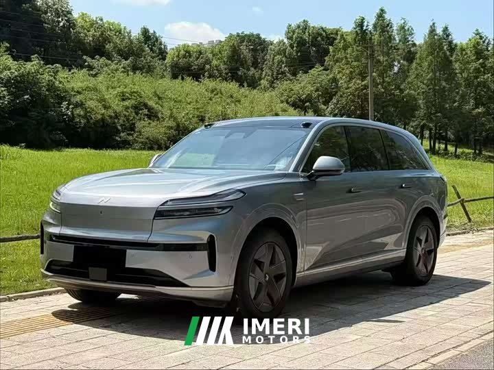 BMW Ledo L90 Max six-seater version - автомобиль из Китая