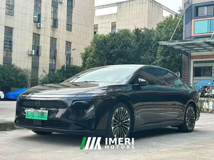 Nissan N7 625 Max - автомобиль из Китая