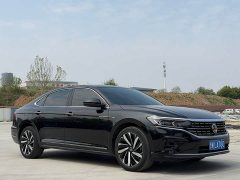 Volkswagen Passat 330TSI Deluxe Edition - фото 3