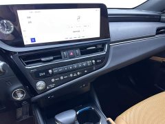 Lexus ES 2022 200 Excellence Edition - фото 11