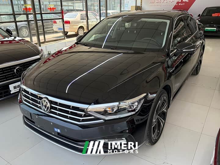 Volkswagen Magotan 2021 330TSI DSG 30th Anniversary Edition - автомобиль из Китая