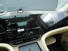 AITO Wenjie M9 extended range Ultra version 52kWh 5-seater version - фото 9