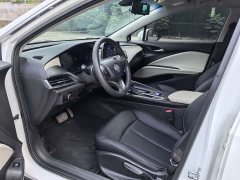 Lynk & Co Weilan 6 plug-in hybrid interconnected fashion - фото 10