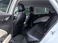 Lynk & Co Weilan 6 plug-in hybrid interconnected fashion - фото 11