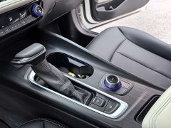 Lynk & Co Weilan 6 plug-in hybrid interconnected fashion - фото 16