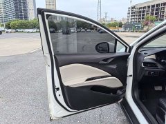 Lynk & Co Weilan 6 plug-in hybrid interconnected fashion - фото 20