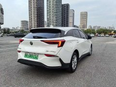 Lynk & Co Weilan 6 plug-in hybrid interconnected fashion - фото 5
