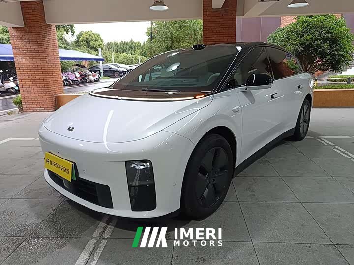 Li Auto Ideal i6 2025 two-wheel drive standard version - автомобиль из Китая