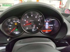 Porsche 718 2019 Cayman T 2.0T - фото 6