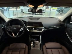 BMW 3 Series facelift 320i sports package - фото 9