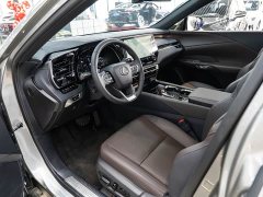Lexus RX 350h four-wheel drive premium version - фото 9