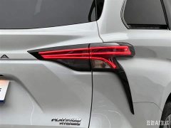 Toyota SIENNA 2021 2.5L Hybrid Platinum Edition - фото 16