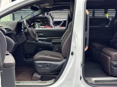 Toyota SIENNA 2021 2.5L Hybrid Platinum Edition - фото 6