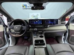 Toyota SIENNA 2.5L Hybrid Comfort Edition - фото 11