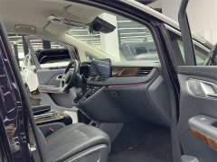 Hongqi HQ9 PHEV 2.0T four-wheel drive luxury version - фото 8