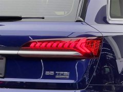 Audi Q7 55 TFSI quattro S line sports version - фото 6