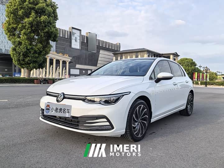 Volkswagen Golf 2023 facelift 280TSI DSG Pro - автомобиль из Китая