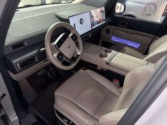 Li Auto Ideal MEGA Home Family Special Edition - фото 3