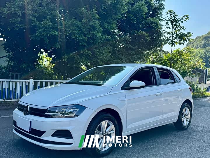 Volkswagen Polo Plus 1.5L Automatic Joyful Edition - автомобиль из Китая