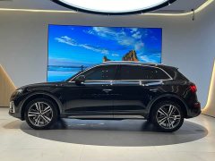 Audi Q5L 40T luxury and dynamic - фото 2
