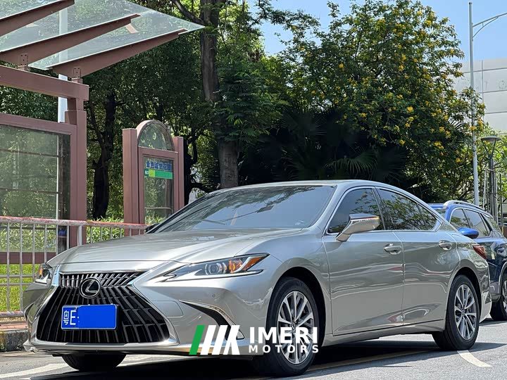 Lexus ES 2022 200 Deluxe Edition