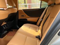 Lexus ES 2022 200 Deluxe Edition - фото 10