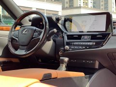 Lexus ES 2022 200 Deluxe Edition - фото 19