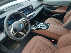 BMW i5 eDrive 40L M Sports Package - фото 9