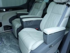 Zeekr 009 seven-seat aisle version four-wheel drive 108kWh - фото 14