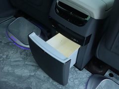 Zeekr 009 seven-seat aisle version four-wheel drive 108kWh - фото 17