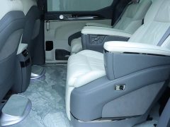 Zeekr 009 seven-seat aisle version four-wheel drive 108kWh - фото 20