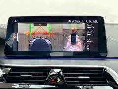 BMW 5 Series Facelift Three 530Li Exclusive M Sports Package - фото 13