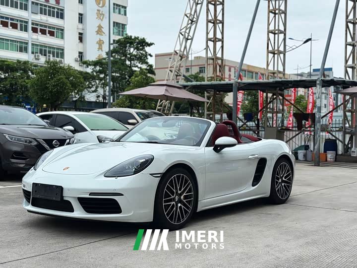 Porsche 718 Boxster 2.0T - автомобиль из Китая