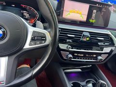 BMW 5 Series facelift 530Li leading M sports package - фото 11