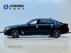 BMW 5 Series facelift 530Li leading M sports package - фото 3