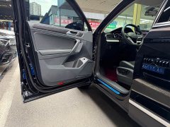 Volkswagen Tiguan L Outstanding 300TSI Automatic Two-wheel Drive Dragon Edition - фото 11