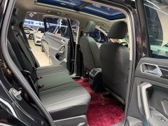 Volkswagen Tiguan L Outstanding 300TSI Automatic Two-wheel Drive Dragon Edition - фото 17