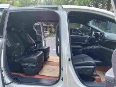 Toyota SIENNA 2.5L hybrid four-wheel drive luxury version - фото 18