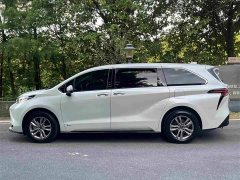 Toyota SIENNA 2.5L hybrid four-wheel drive luxury version - фото 4