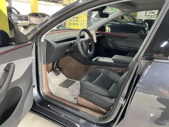 Tesla Model Y rear-wheel drive first edition - фото 4