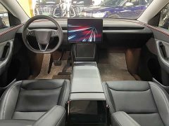 Tesla Model Y rear-wheel drive first edition - фото 6