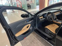 Hongqi H5 2023 2.0T Automatic Intelligent Connected Flag Edition - фото 12
