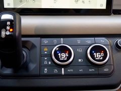 Land Rover Defender 2020 110 P400 HSE - фото 17