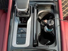 Hongqi H5 1.5T DCT Xuanying 2 million units commemorative edition - фото 14