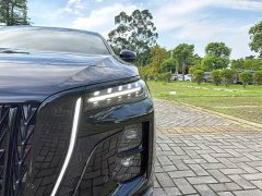 Hongqi H5 1.5T DCT Xuanying 2 million units commemorative edition - фото 4