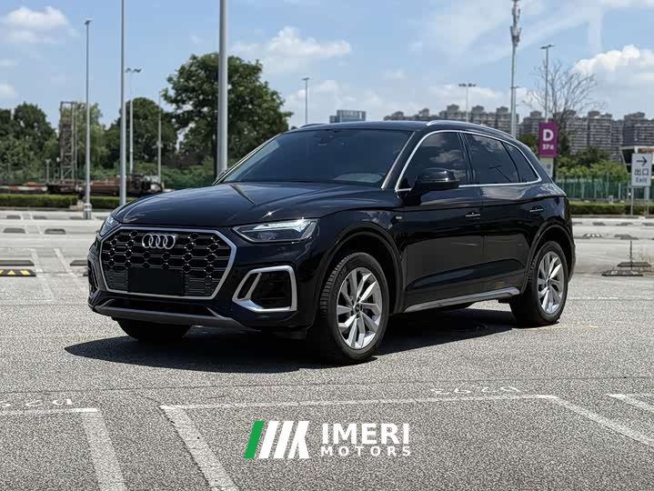 Audi Q5L 40T luxury and dynamic - автомобиль из Китая