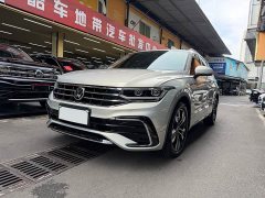 Volkswagen Tiguan L 2022 330TSI automatic two-wheel drive R-Line version - фото 1